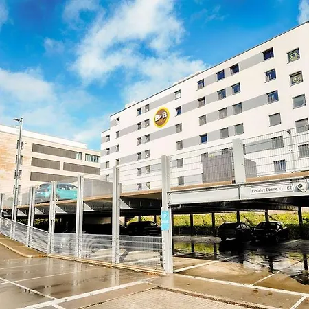 Wiesbaden-hbf * Wiesbaden