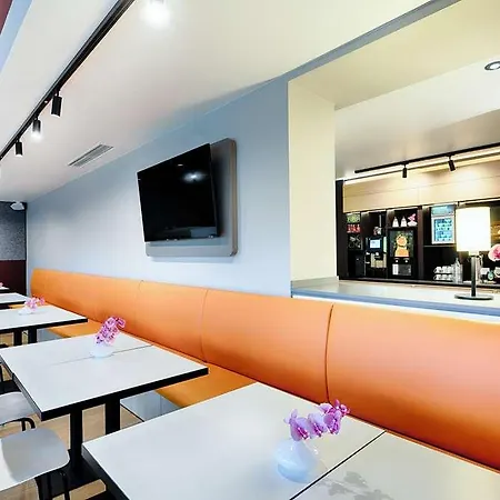 Wiesbaden-hbf * Wiesbaden